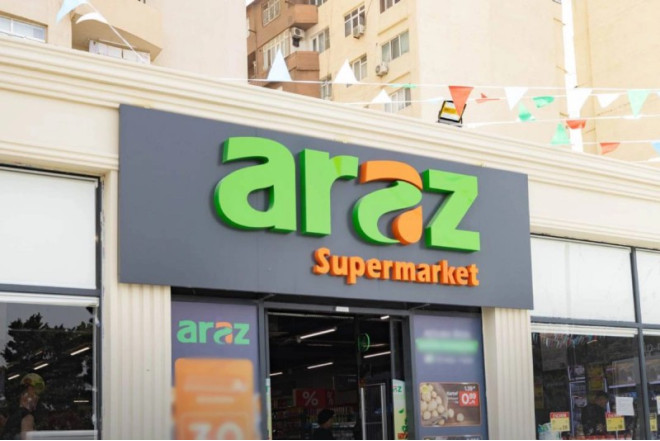 "Araz market"də yanğın 