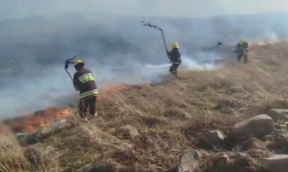 Gədəbəydə dağlıq ərazi yanır