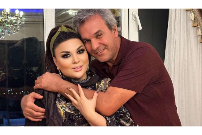 Musanın efirə geyindiyi corablar GÜNDƏM OLDU - VİDEO