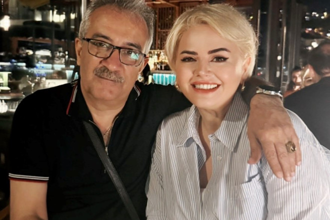 Kukla Teatrındakı tanınmış cütlük BOŞANIR