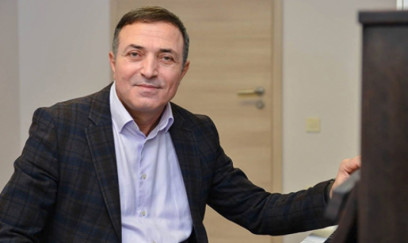 Təyyarə qəzasına görə konsertini təxirə saldı - VİDEO