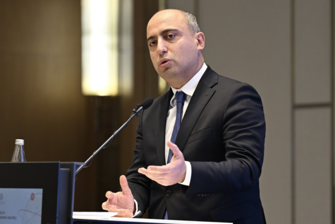 Azərbaycanda 400 məktəb hələ də qəzalı vəziyyətdədir - Nazir rəqəmləri açıqladı