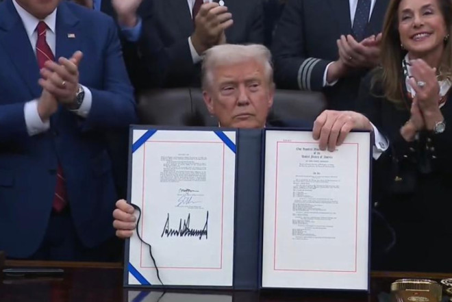 ABŞ-da rekord davam edən hökumət bağlanması başa çatdı