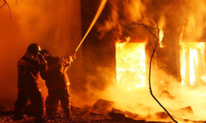 Hövsanda çoxmərtəbəli yaşayış binasında yanğın olub 