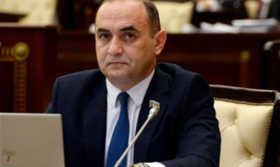 Deputat xəbərdarlıq etdi: “Məktəblərdə telefon istifadəsinə məhdudiyyət lazımdır”