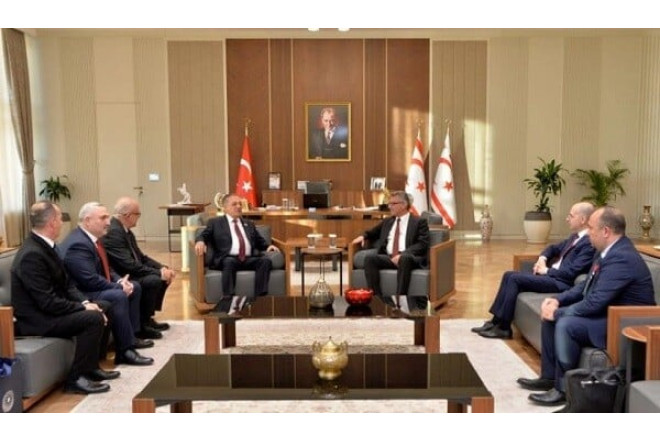 Şimali Kipr lideri Azərbaycan nümayəndələrini qəbul edib 