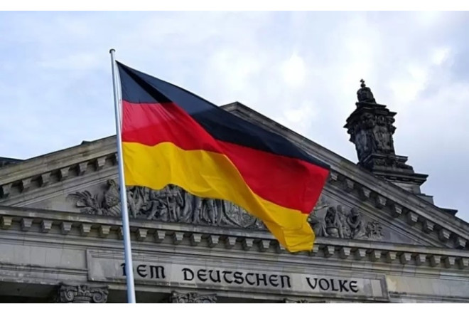 Almaniya Ukraynaya yardımını ARTIRIR