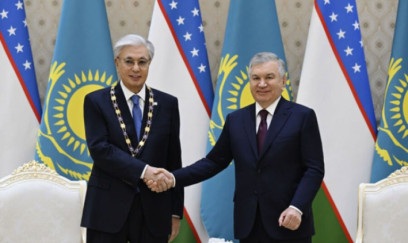 Tokayevi “Dostluq” ordeni ilə təltif etdi