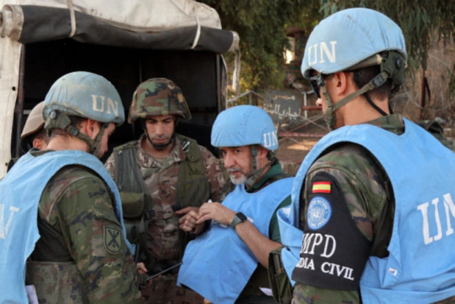 İsrail hərbçiləri BMT sülhməramlılarına atəş açıb 