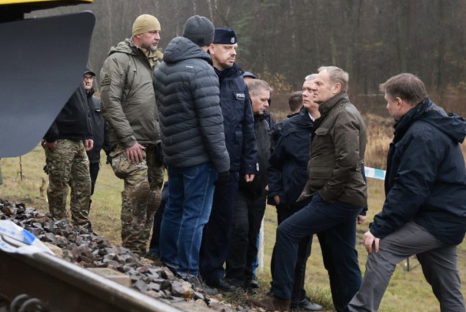 Polşada dəmir yolu xəttində partlayış törədilib