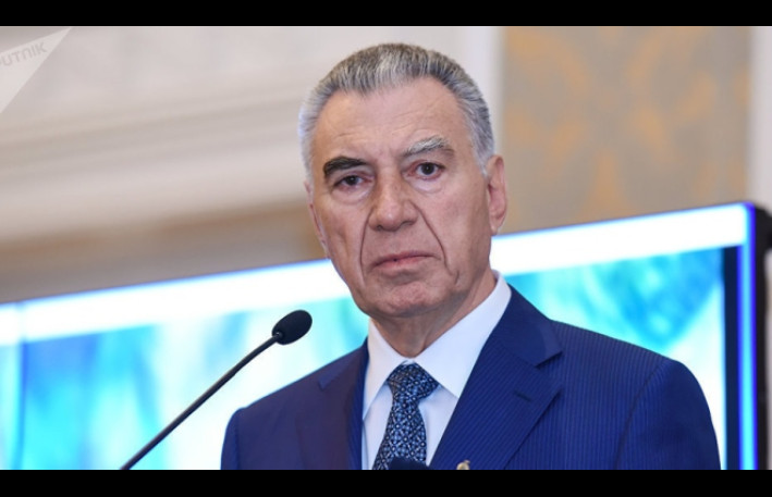 Əli Həsənovdan gözlənilməz açıqlama: “Həyat yoldaşım Ramiz Mehdiyevin arvadı ilə...”