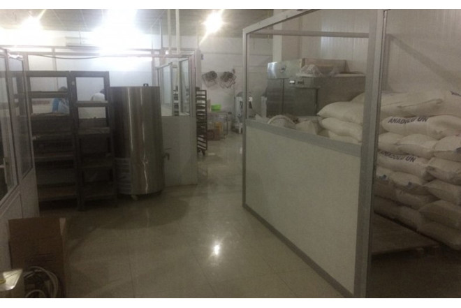 Şirniyyat sexində dəhşətli hadisə - Əlini itirdi