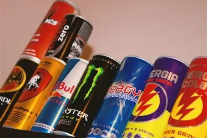 Zərərli energetik içkiləri bazardan niyə çıxarılmır? - Ekspertdən ETİRAZ