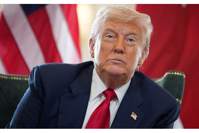 Trampın öz açıqlamaları hamını güldürdü