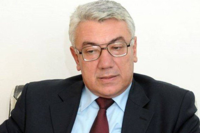 Eldar Namazov Prezident Aparatından qovulan tərcüməçini diqqətə gətirdi - FOTOLAR