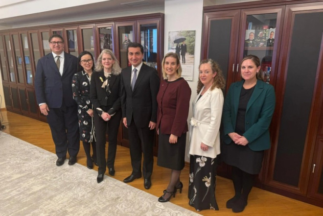 Hikmət Hacıyev ABŞ Dövlət katibinin müavini ilə görüşüb