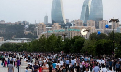 Yaşayış minimumu və ehtiyac meyarı 300 manat təyin olundu - QƏRAR