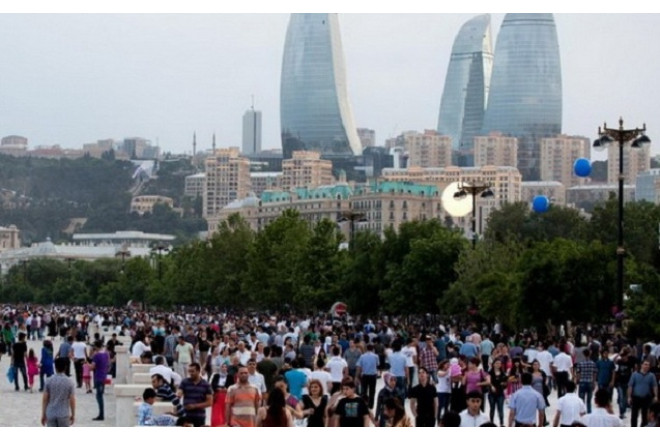 Yaşayış minimumu və ehtiyac meyarı 300 manat təyin olundu - QƏRAR