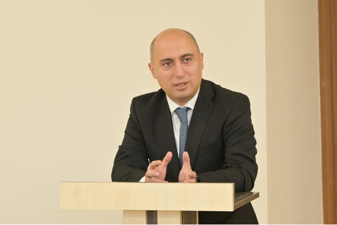 Şagirdlərə yeni imkan: Universitet hazırlığı birbaşa məktəbdə olacaq