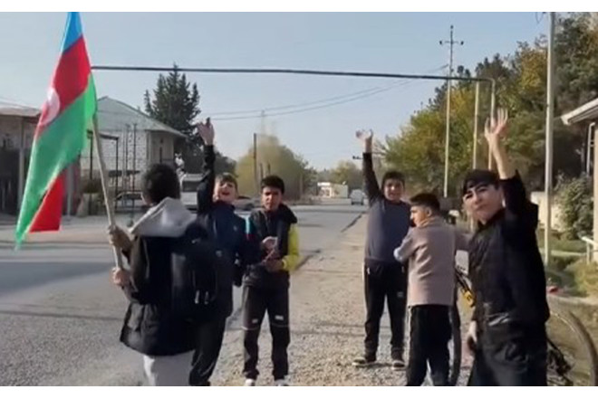 Səyahətinin 38-ci günü Ağstafadan keçdi, bu görüntüləri paylaşdı - VİDEO