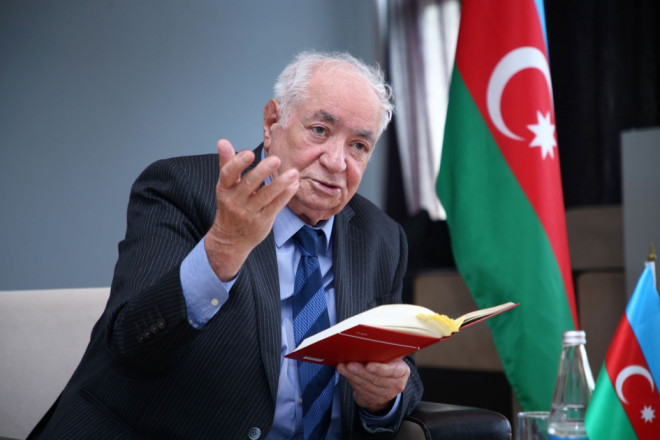 Prezidentin təltif etdiyi Vahid Əziz: “Əməklərim tarixi səviyyədə qiymətləndirildi”