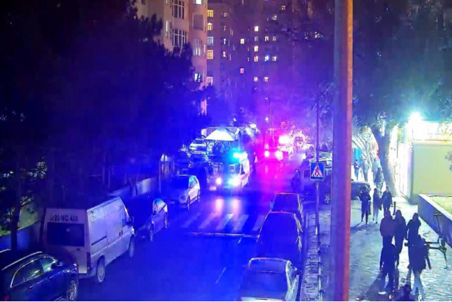 Yanğın baş verən binanın sakini danışdı: “İşıqlar birdən söndü…” – FOTOLAR