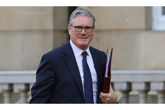 Starmer Zelenski və Trampla danışıb 