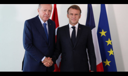 Ərdoğan Makronla görüşdü 