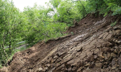 Gürcüstanda yol tikintisi zamanı 4 əcnəbi ölüb 