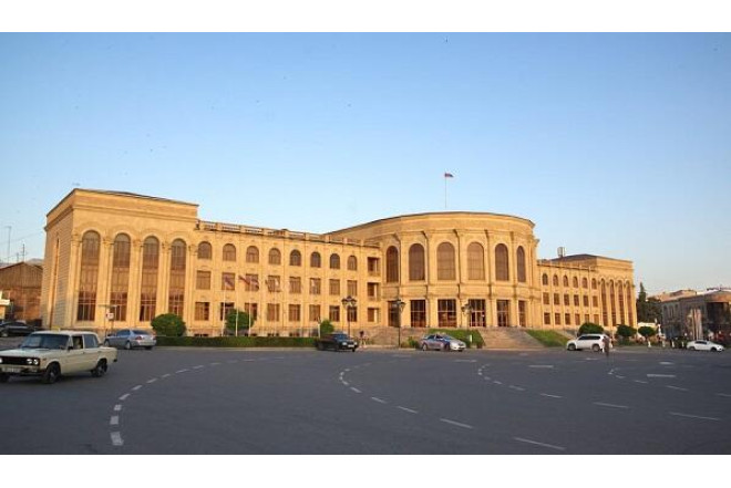 Türk bloger Gümrüdə: Ermənilər gəldi, türkləri qovdular - VIDEO