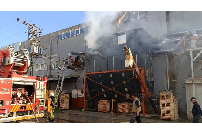 Mebel fabrikində yanğın: İşçi yaralandı