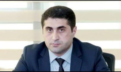 Yeni icra başçısı sürücüsünü yüksək vəzifəyə gətirdi