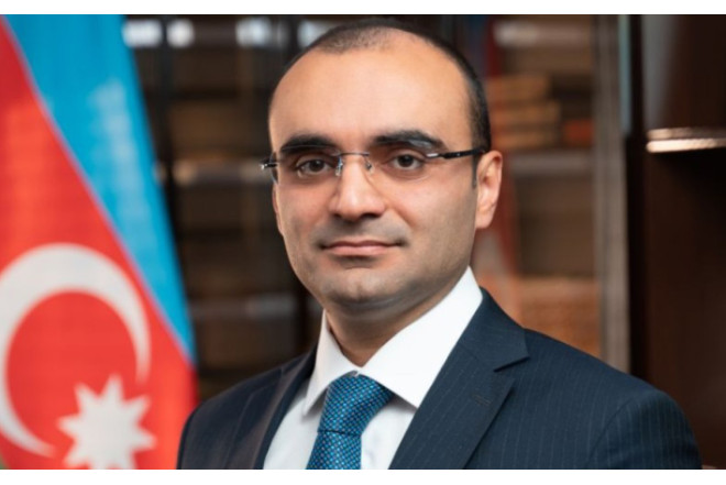 İcra başçısının ilk addımı: Köməkçi işdən azad olundu