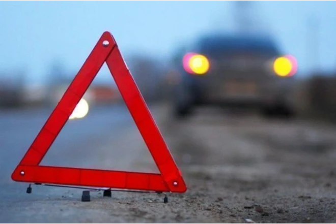 Oğuzda avtomobil aşıb 