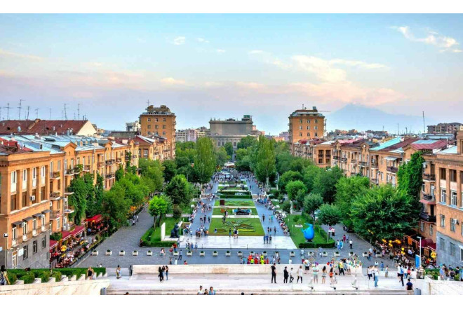 Ermənistan tarixində bir ilk: Azərbaycanlılar da tədbirə dəvət olunub