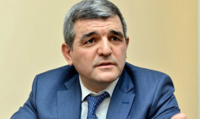 “SSRİ bayrağı qaldıranları kriminal hesab etmək düzgün deyil” - Fazil Mustafadan REAKSİYA