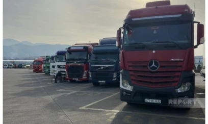 Gürcüstan gömrüyündə saxlanılan Azərbaycanın yük avtomobilləri sərbəst buraxılıblar 