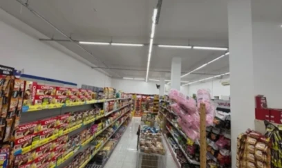 Marketdə kampaniya gərginliyi: Müştərilər arasında dava baş verdi - VİDEO