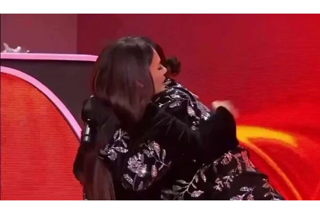 Samirənin qucaqladığı şəxs erməni ordusunda iştirak edib 