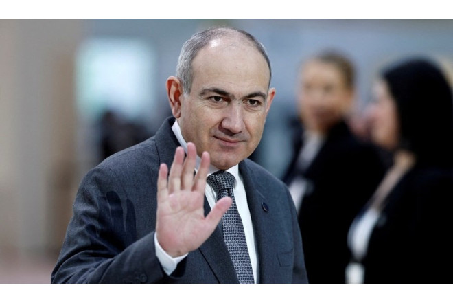 Paşinyanın “sənədsiz” ölkəsi dərin borc bataqlığında