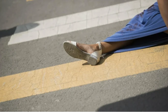 Şəkidə yük maşını qadını vurub 