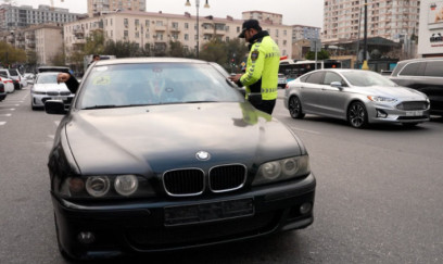 Narkotikin təsiri altında maşın idarə edən sürücü saxlanılıb - VİDEO
