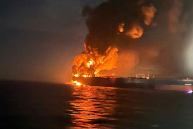 Qara dənizdə pilotsuz dəniz vasitələrinin hücumuna məruz qalan gəmi Türkiyəyə gətiriləcək 