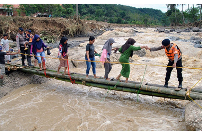 Müsəlman ölkəsində fəlakət: 164 ölü, 79 itkin...