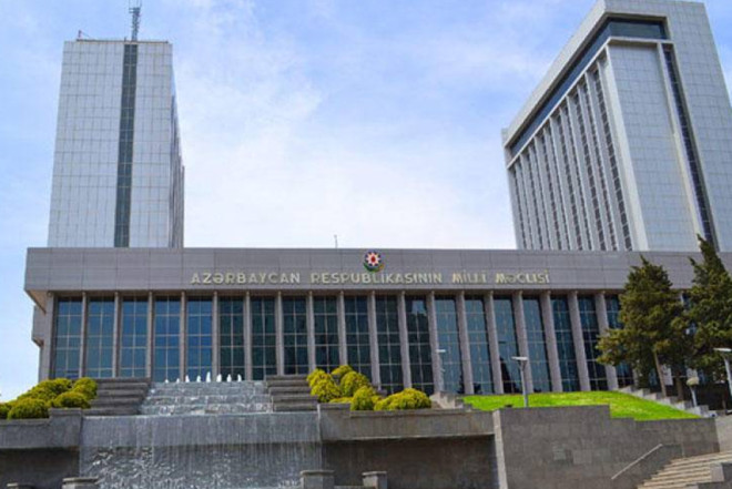 Milli Məclisin eks-mətbuat katibi jurnalistikaya qayıtdı