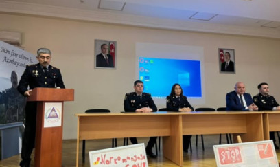Polis məktəbliləri narkomaniya və erkən nikah barədə maarifləndirdi- FOTOLAR