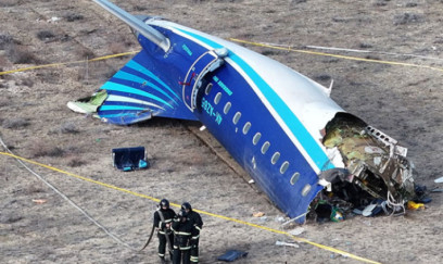 Hikmət Hacıyev: Bakı AZAL təyyarəsinin vurulması ilə bağlı Moskvadan cavab alıb