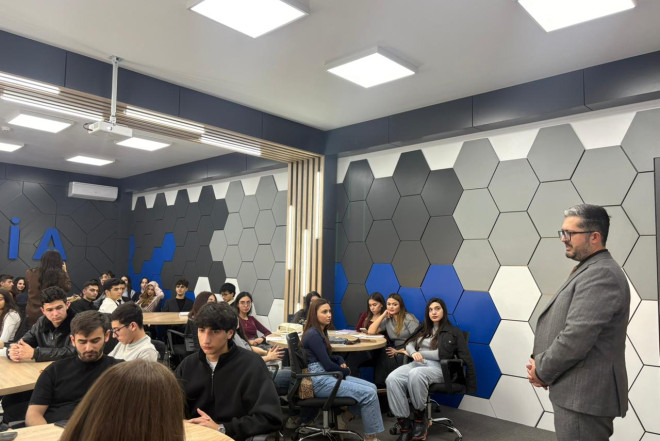 BDU-da təlim: “Yaradıcılığımı biznesə necə çevirim?” 