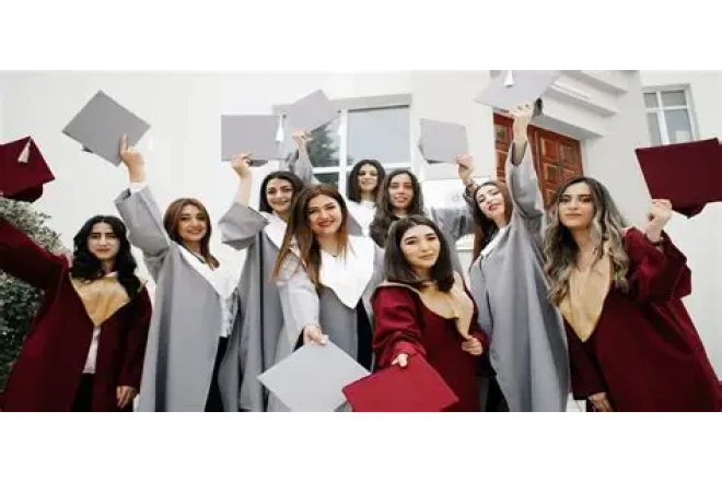 Qızlar mütləq təhsil almalıdır? - FOTO