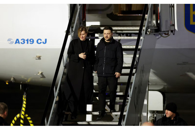 Zeleniskinin təyyarəsinin yaxınlığında naməlum dronlar uçub 